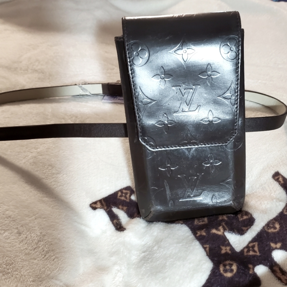 Louis Vuitton (Unisex) Mat Waist Pouch